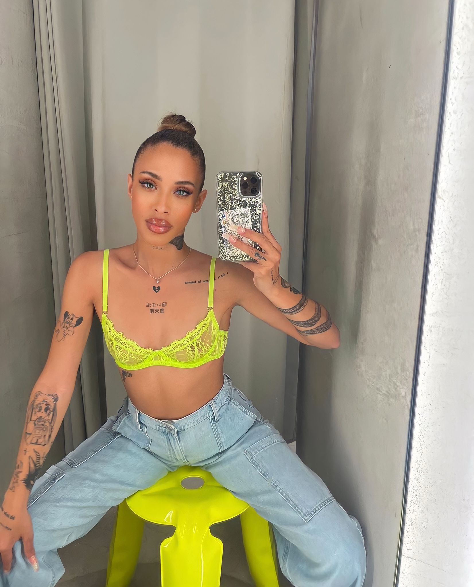 Escort - EVELYN - Ibiza Tops